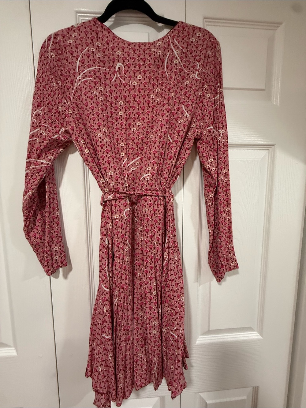 Poupette St. Barth Pink Floral Wrap Robe with Tie Waist - Picture 2 of 4
